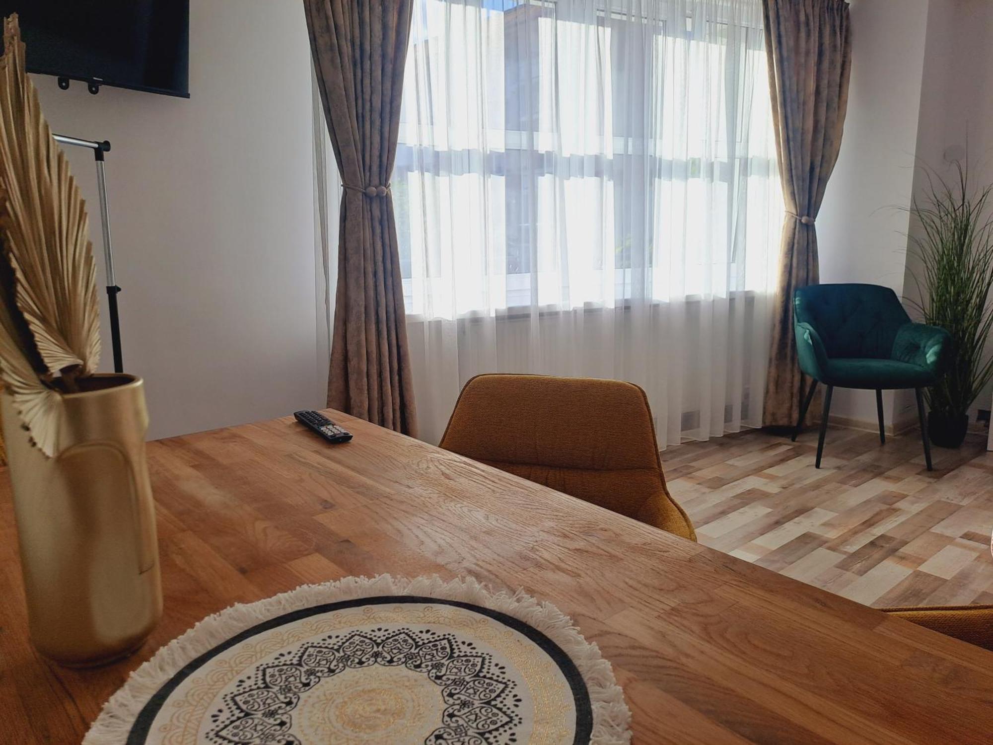 7 Level Central Apartments Miercurea Ciuc Zimmer foto